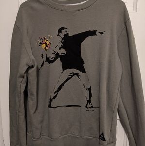 Gray sweater with Print